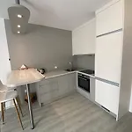Seven Days Smichov Apartman *